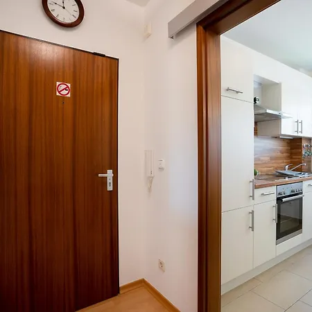 Akh 044 - Wellness In *